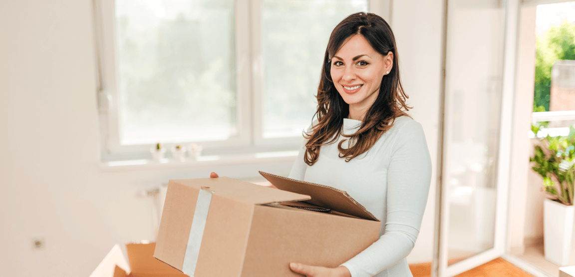 Vermieter und Mieter im Gespräch über Mietschuldenfreiheitsbescheinigung